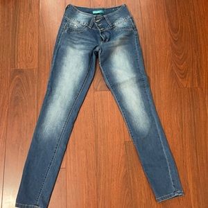 YMI Wanna betta butt Jean